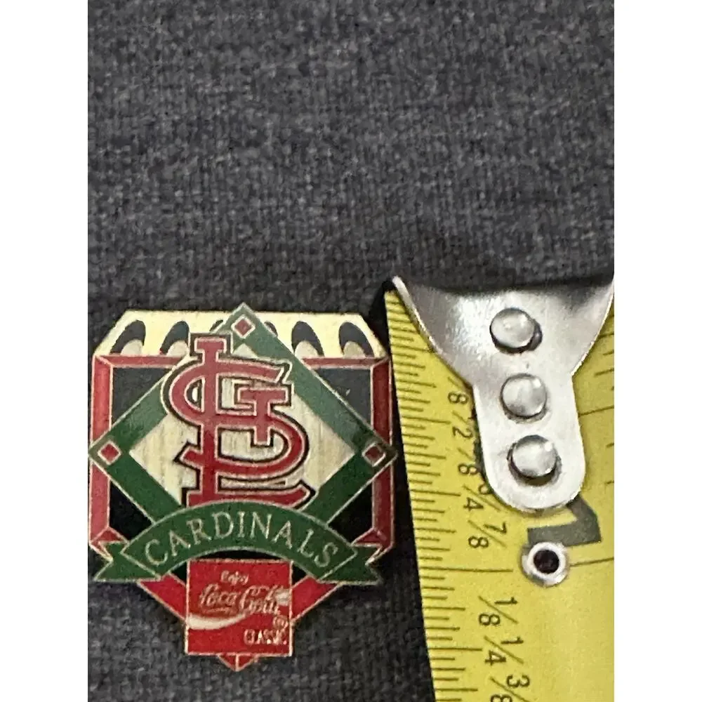 1994 St Louis Cardinals Coca Cola Classic Lapel Pin Diamond Source Vintage MLB